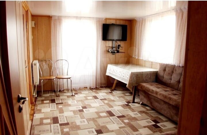 Дом 178 м² на участке 8 сот.