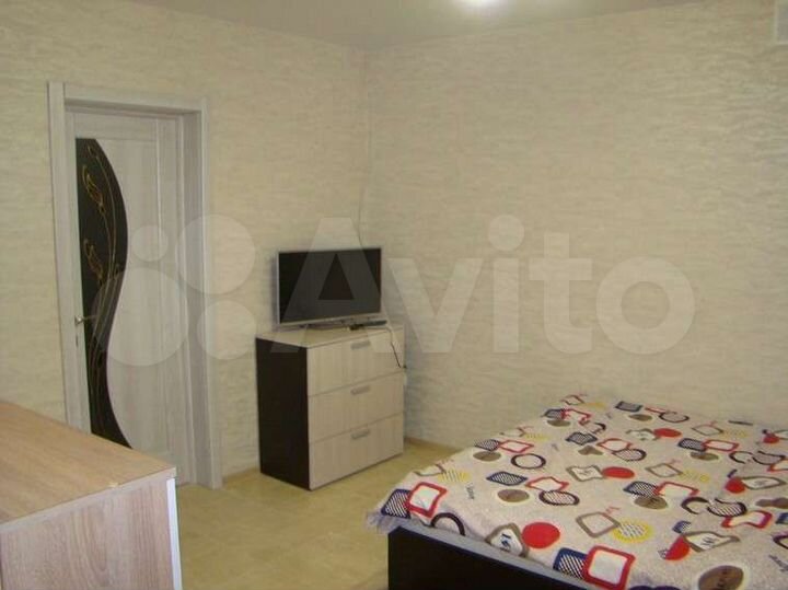 2-к. квартира, 55 м², 1/3 эт.