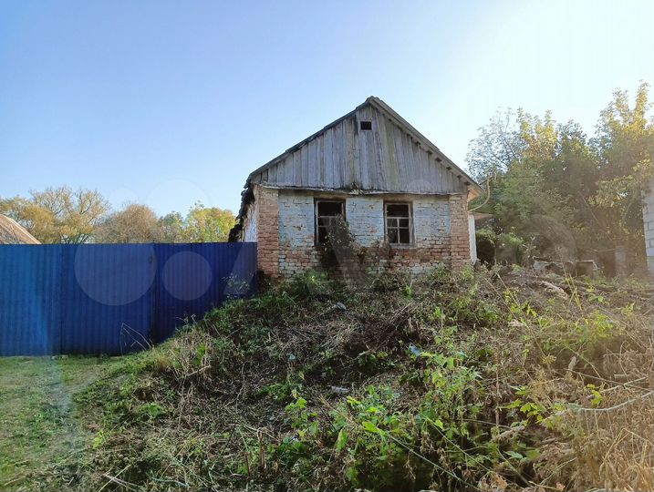 Дом 42 м² на участке 3,2 га