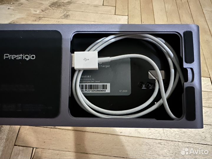 Беспроводная зарядная станция Prestigio Revolt A1