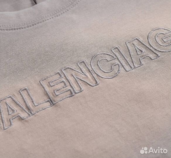 Футболка Balenciaga