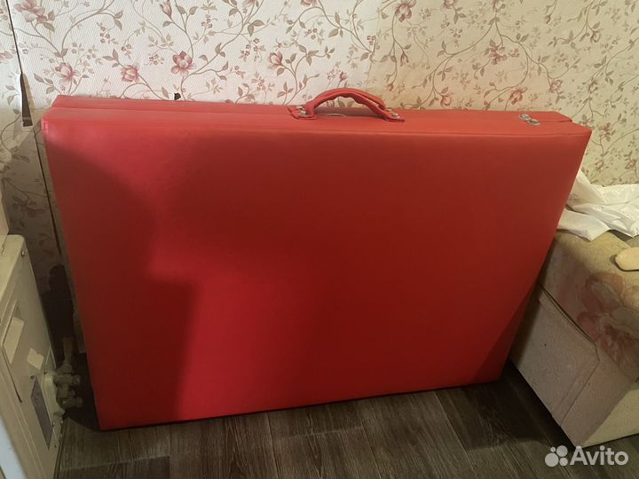 Кушетка для наращивания ресниц