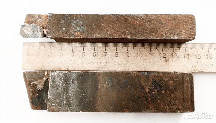 Резец упорный проходной, прямой 32х20х140 без спла