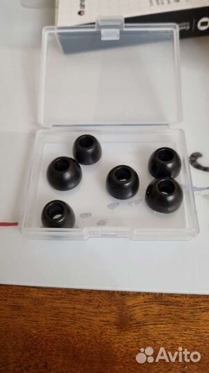 Наушники вкладыши с пенным наполнителем