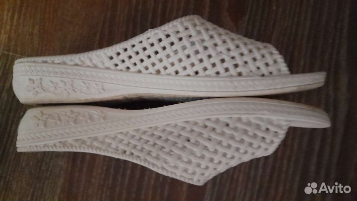 Тапочки для бассейна