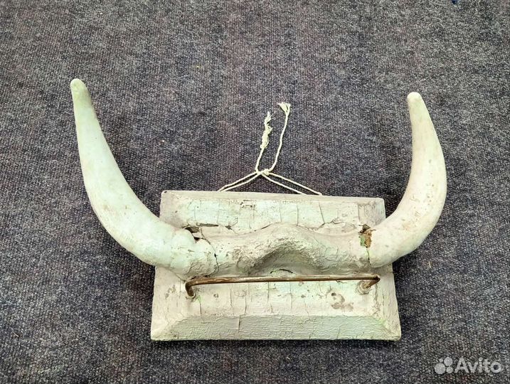 Настенная вешалка рога