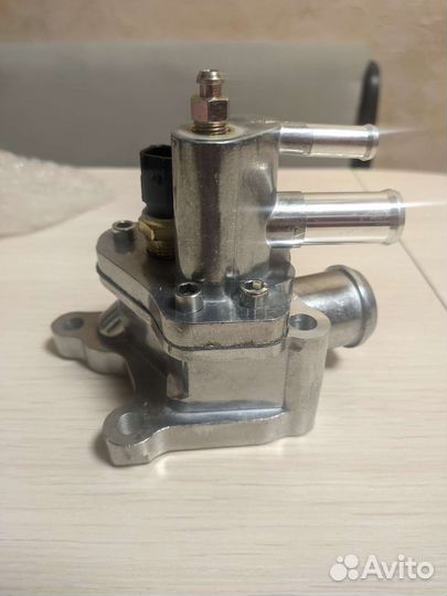 Тройник системы охлаждения Dodge Stratus 2.7