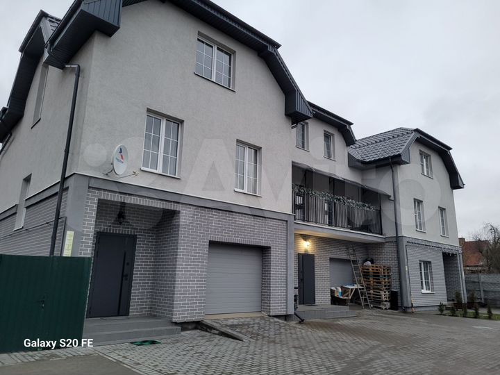 Таунхаус 185 м² на участке 2 сот.