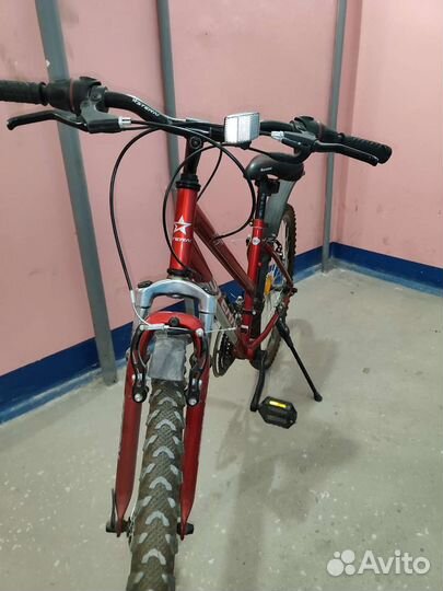 Велосипед stern красный