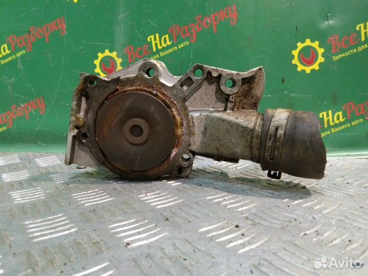 Помпа водяной насос Ford Mondeo 1 лифтбек 1.8 1993