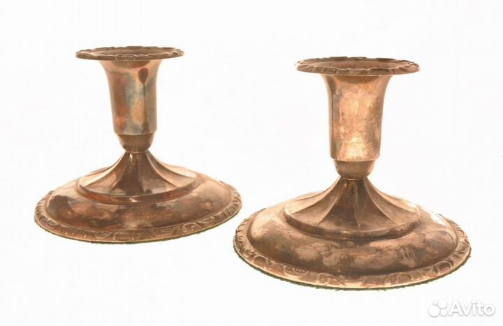Пара серебряных подсвечников