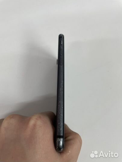 iPhone 8, 64 ГБ