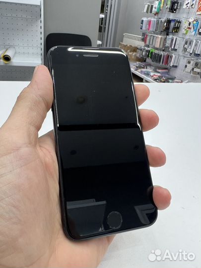 iPhone SE (2020), 128 ГБ