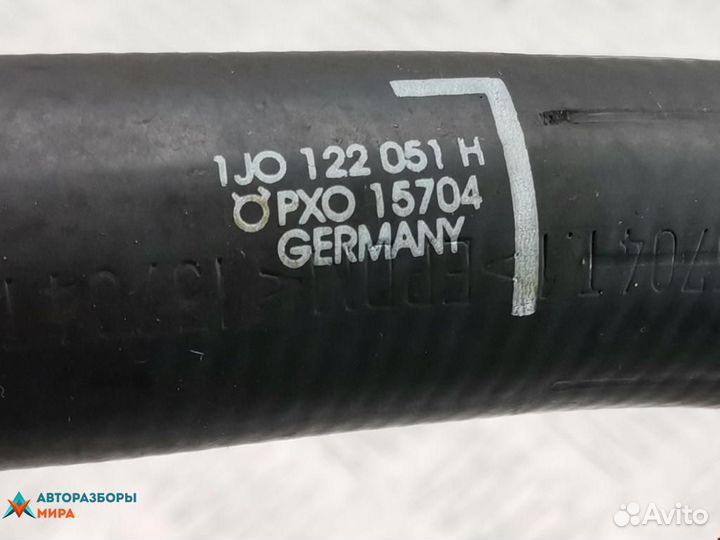 Патрубок радиатора Volkswagen Jetta 4 1999