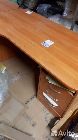 Письменный стол