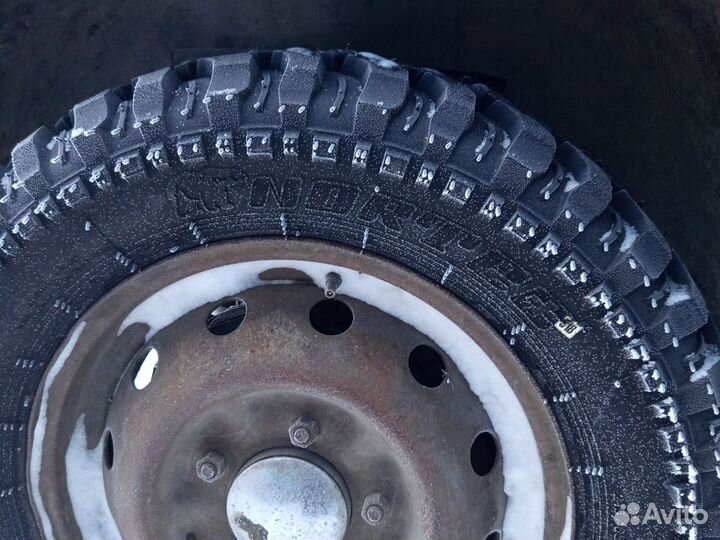 Achilles Desert Hawk H/T 2 8/65 R16