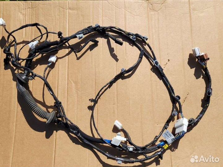 Электропроводка на заднюю крышку багажника