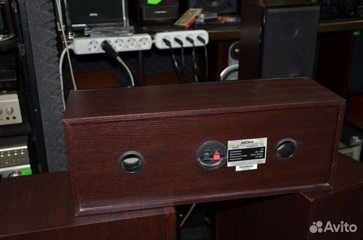 Колонка центр. канала Akira HTA-201AS