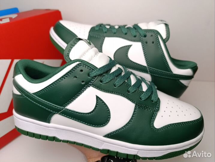 Nike Dunk low green