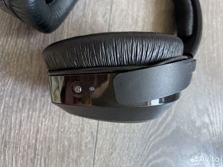 Беспроводные наушники Sennheiser HDR 165 Черный