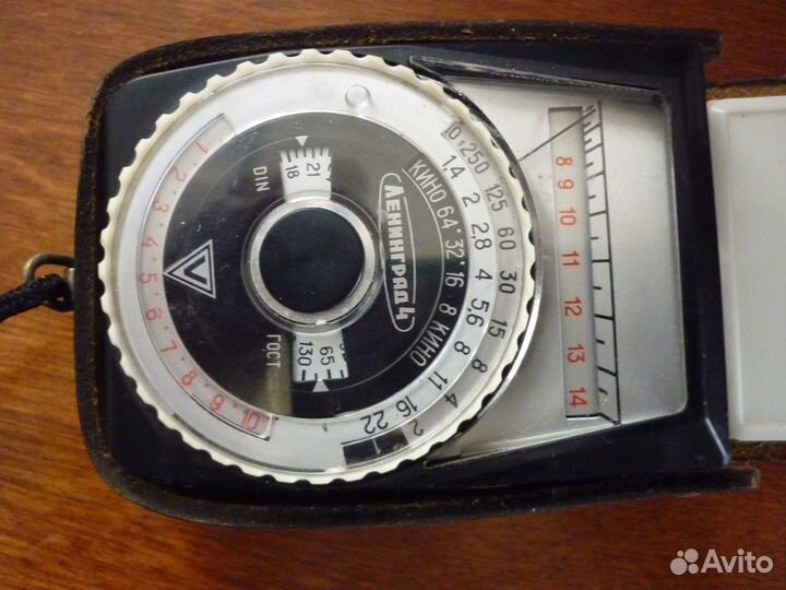 Фотоэкспонометр Ленинград 4