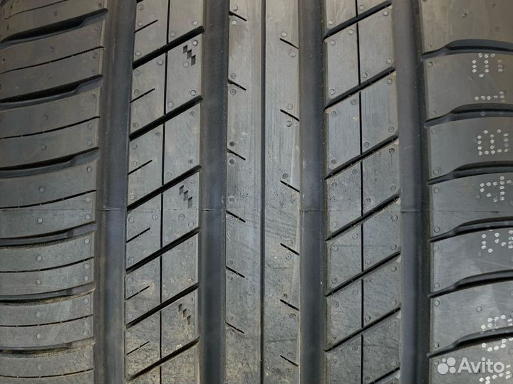 RoadX RXQuest SU01 265/40 R21 105Y