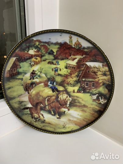 Настенная тарелка коллекционная
