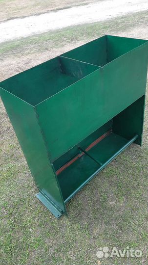 Бункерная кормушка для свиней