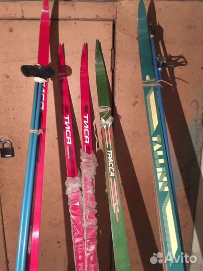 Лыжи,палки,крепления