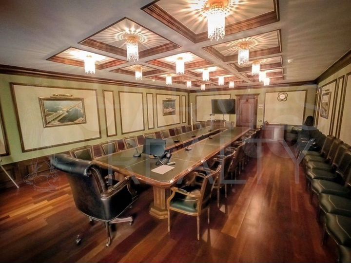 Аренда здания (осз) 4 557,7 м2 м. Мневники (сзао)