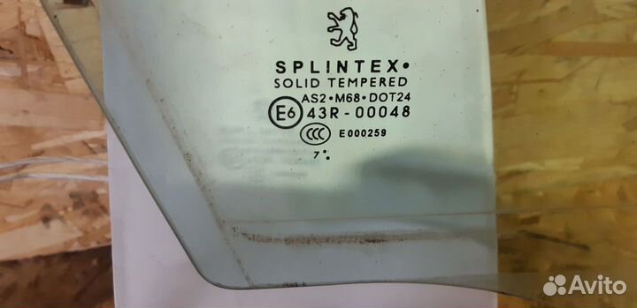 Стекло двери передней правой Peugeot 307 I (2001–2