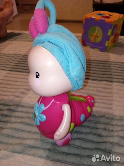 Танцующая иипоющая пчёлка