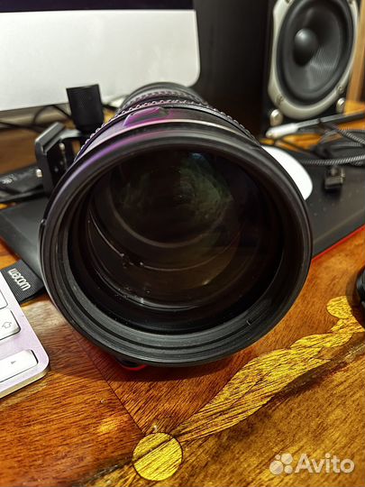 Объектив Nikon 70- 200/ 2.8