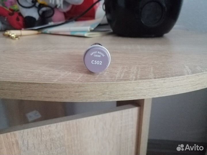 Помада make up for ever