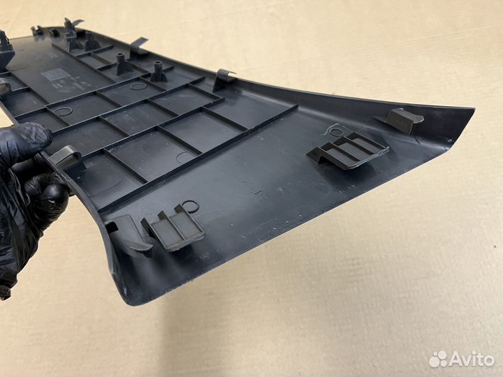 Накладка стойки средней правой Рено Флюенс Меган 3