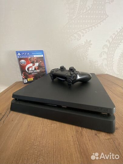 Sony playstation PS4 slim 1tb