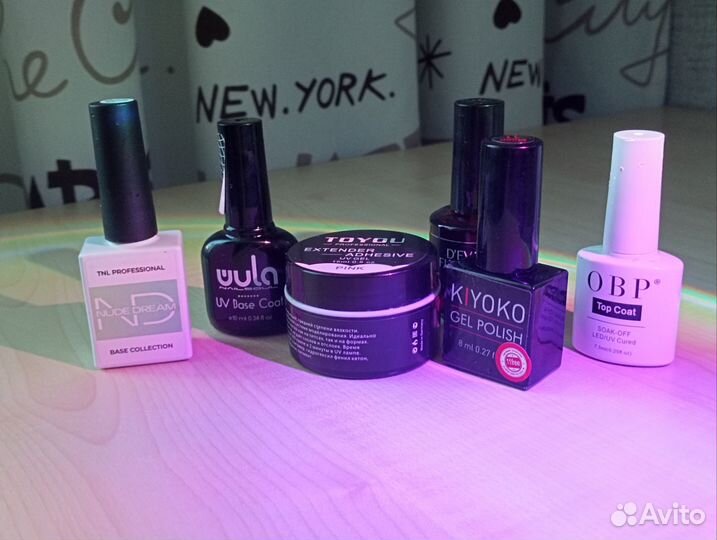 UV-лампа для маникюра + типсы и набор материалов