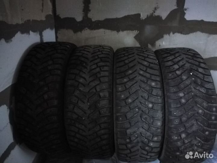 Toyo Observe Ice-Freezer 215/60 R16 92