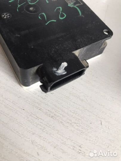 Радарный датчик (дистроник) Mercedes-Benz