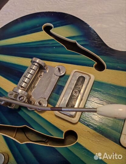 Акустическая гитара