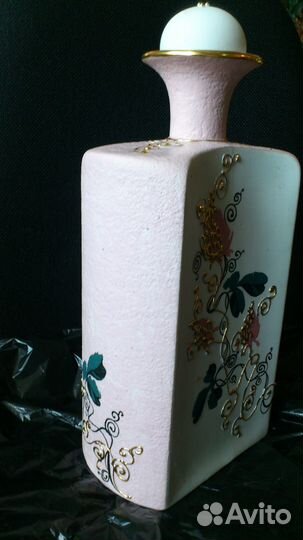 Фарфоровые вазы