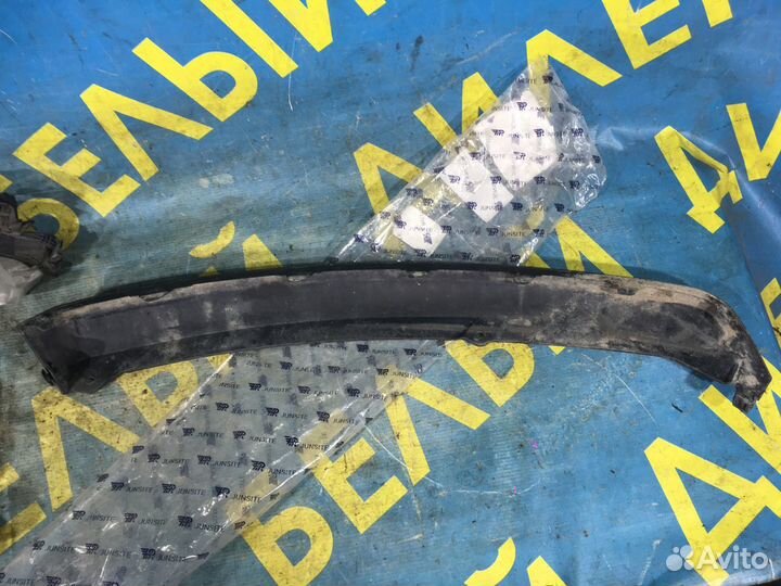 Накладка бампера Ford Focus 3