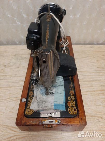 Швейная машина Подольск с электроприводом