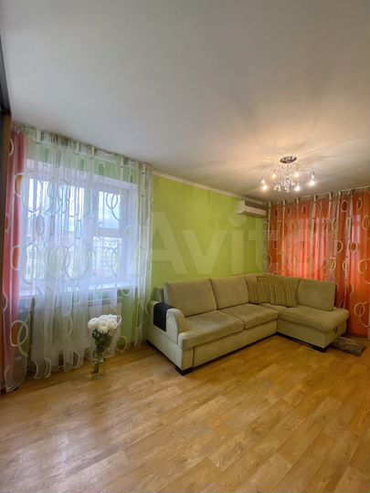 2-к. квартира, 50 м², 9/9 эт.