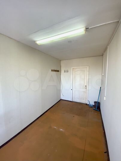 Комната 12 м² в 4-к., 2/5 эт.