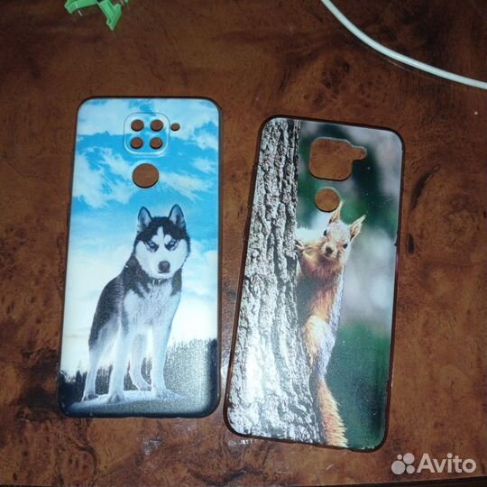 Чехлы на телефон