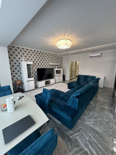 3-к. квартира, 115 м², 6/10 эт.