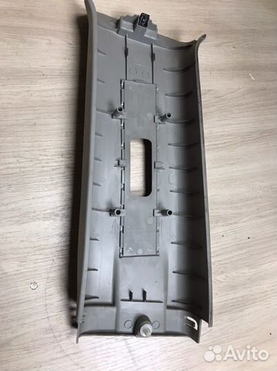 Обшивка стойки правая Nissan Ниссан X-Trail 31 Х