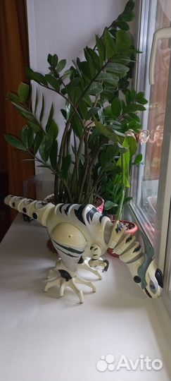 Динозавры игрушки