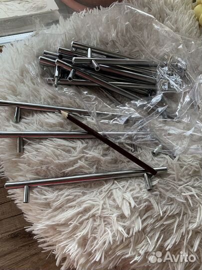 Мебельные ручки длинные металл